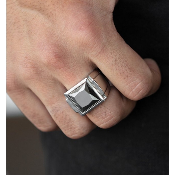 Paparazzi rings and hair bows - Picture 1 of 10